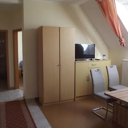 Penzion Lindenhof 3*