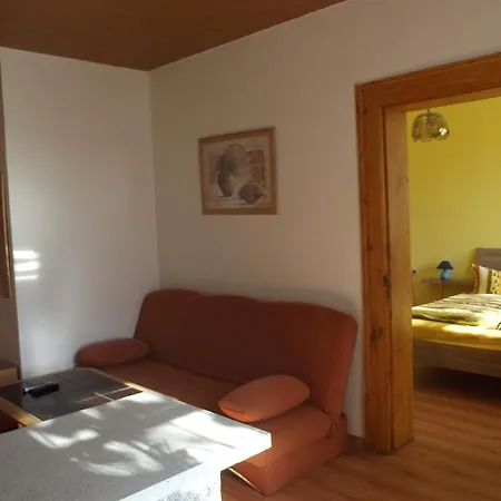 Lindenhof Guest house Kachlin